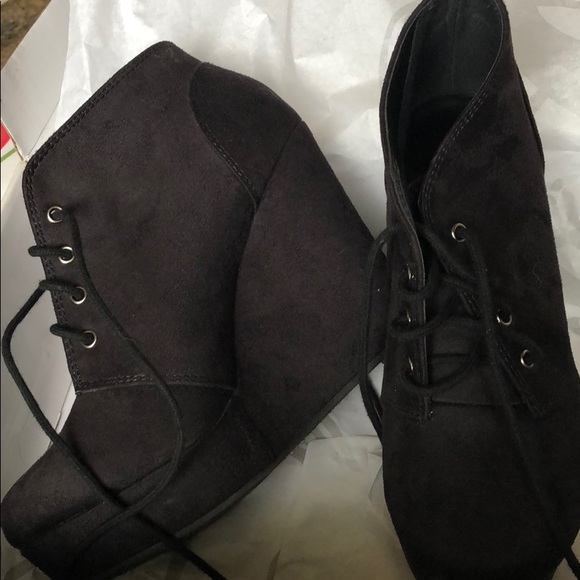 Wedges - Picture 2 of 3